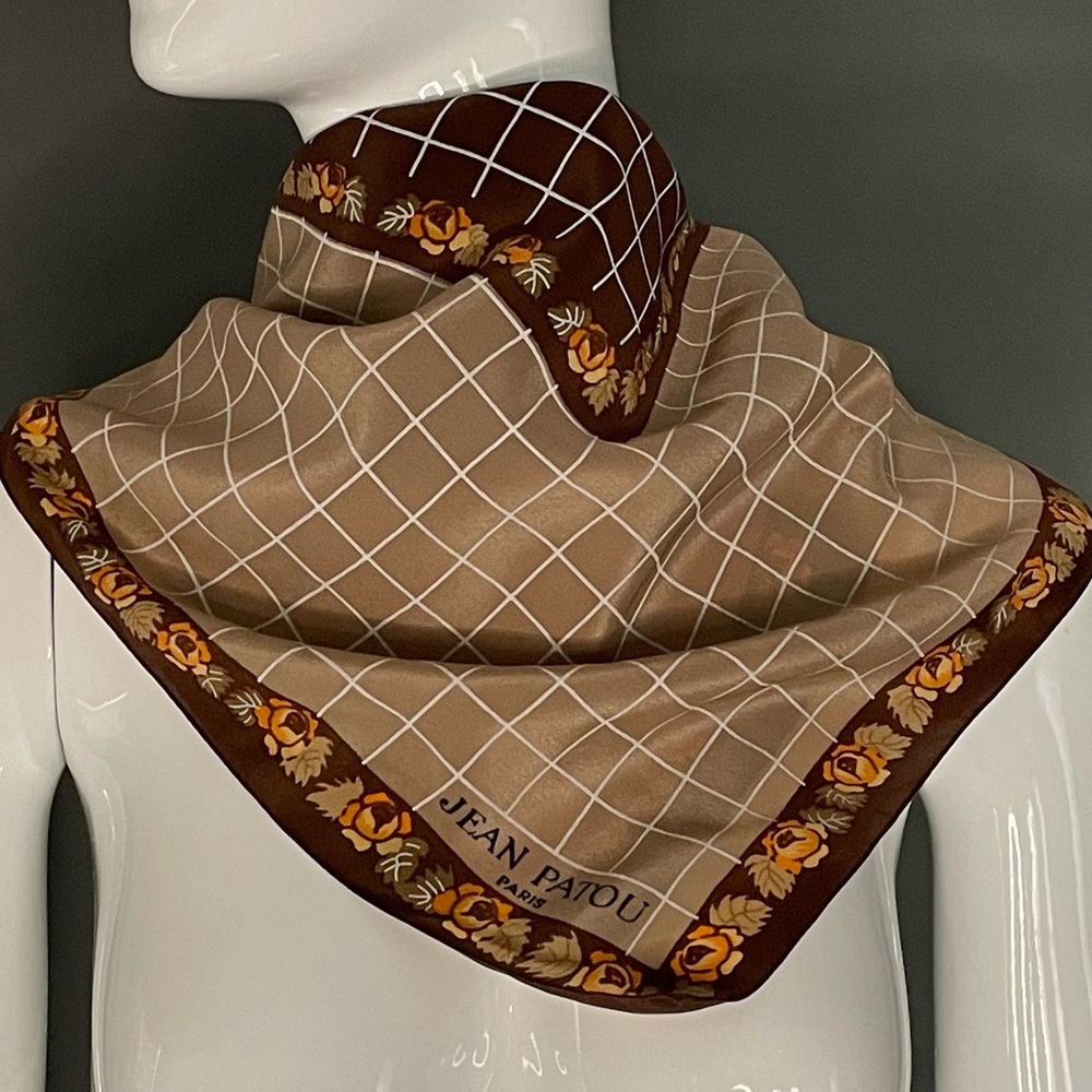 Vintage Jean Patou Silk Scarf 27 In Sq Excellent Condition - Picture 2 of 10